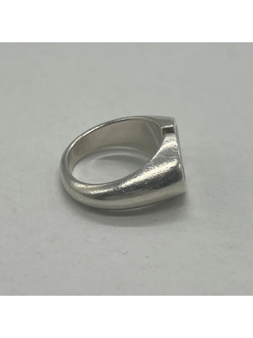 Gucci GG Motif Signet Ring